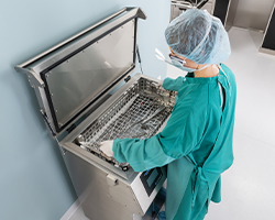 Ultrasonic Surgical Instrument Cleaner