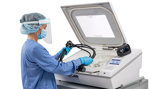 Liquid chemical sterilization of dueodenoscopes