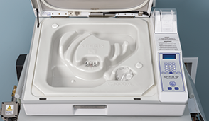 Liquid chemical sterilization of dueodenoscopes