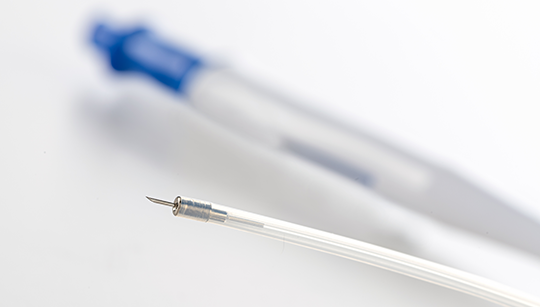  FastFlo injection needle.