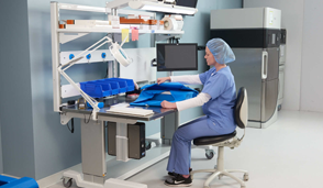 AMSCO Prep & Pack Table