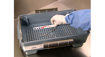 Passing VERIFY SixCess Indicator 270°F / 132°C 4 minute indicator strip (PCC006) used in an immediate use sterilization.