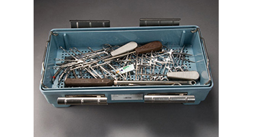 Unprocessed VERIFY SixCess indicator strips in a tray