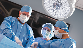 Surgeons Opertaing