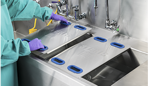 AMSCO 30 and 50 Reprocessing Sinks