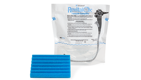 Bedside pre-cleaning kit with enzymatic detergent.	